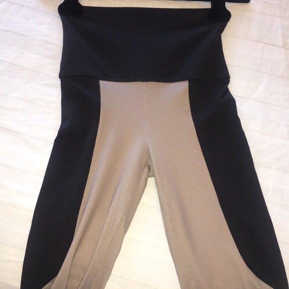 Live The Process Geometric Leggings - Picture 4 of 7